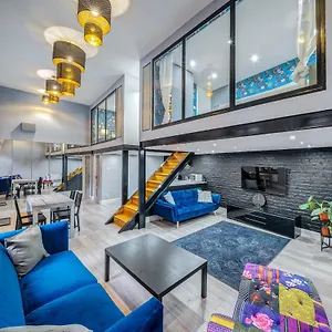 Azure Oasis In The Heart Of The Apartment Budapest