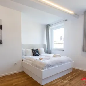 Nearto Old Town Sebastiana Street Apartment